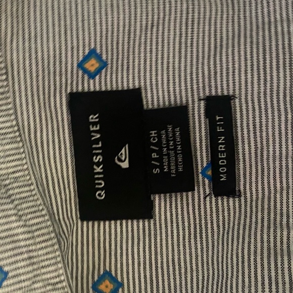 Quiksilver Boys Short Sleeve Button Down 🌵small - Picture 6 of 7